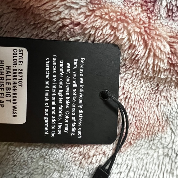 BRAND NEW CLOTHES NEVER WARN - DENIM JEANS < GRAPHIC TEES , ACTAIVE WEAR , SOCKS - Picture 4 of 4